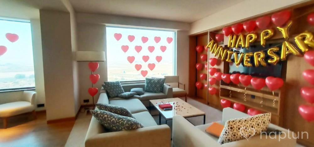 Heart Shaped Balloon Decoration