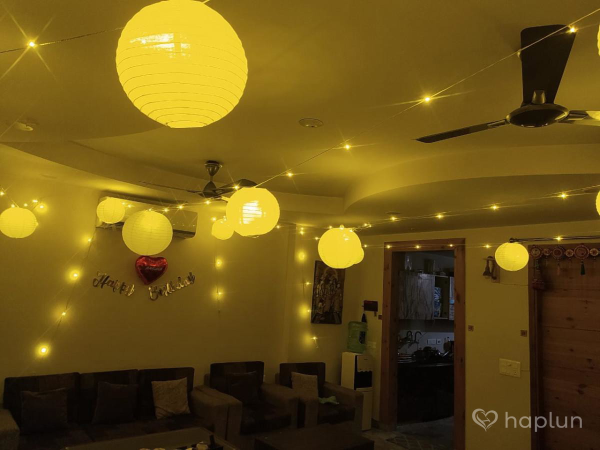Lanterns And Led Light Decor