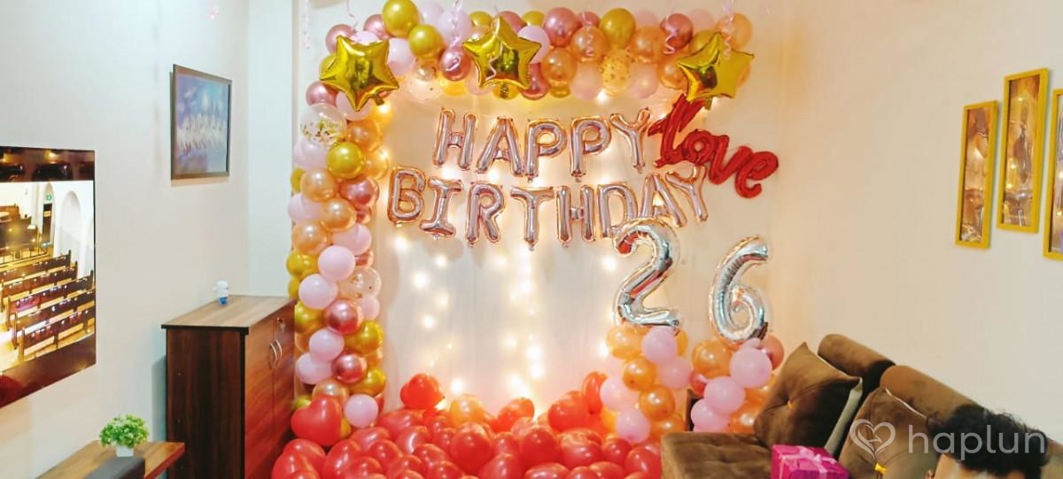 Elegant Birthday Decor