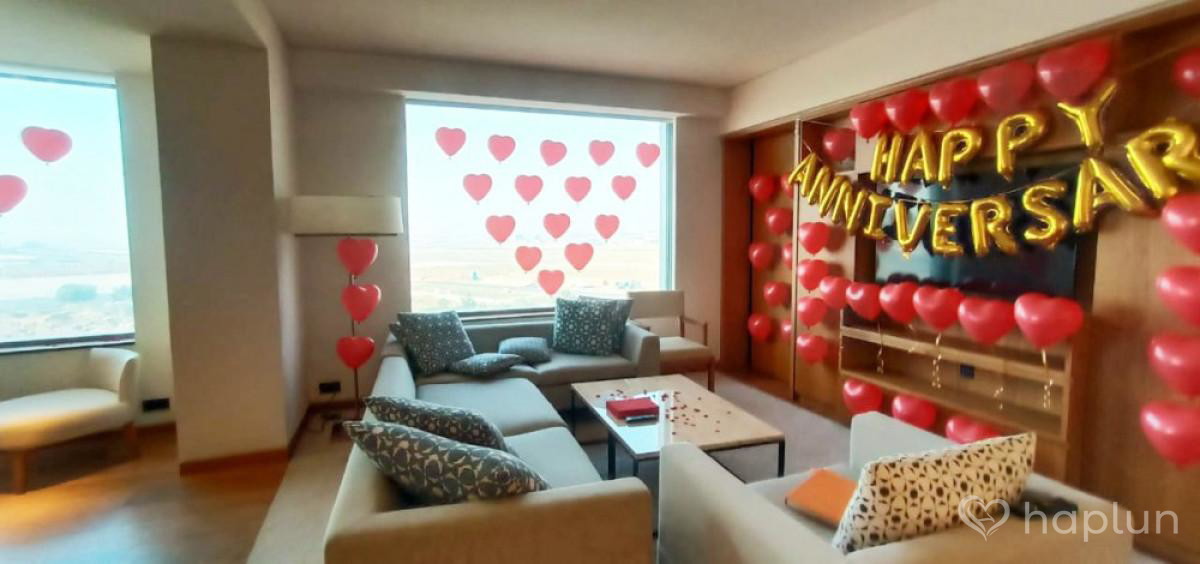 Heart Shaped Balloon Decoration