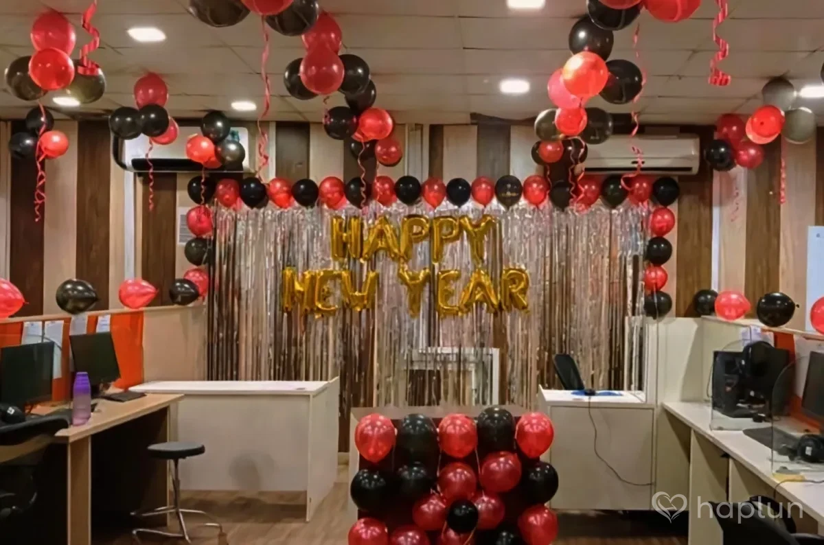 Grand New Year Office Decoration