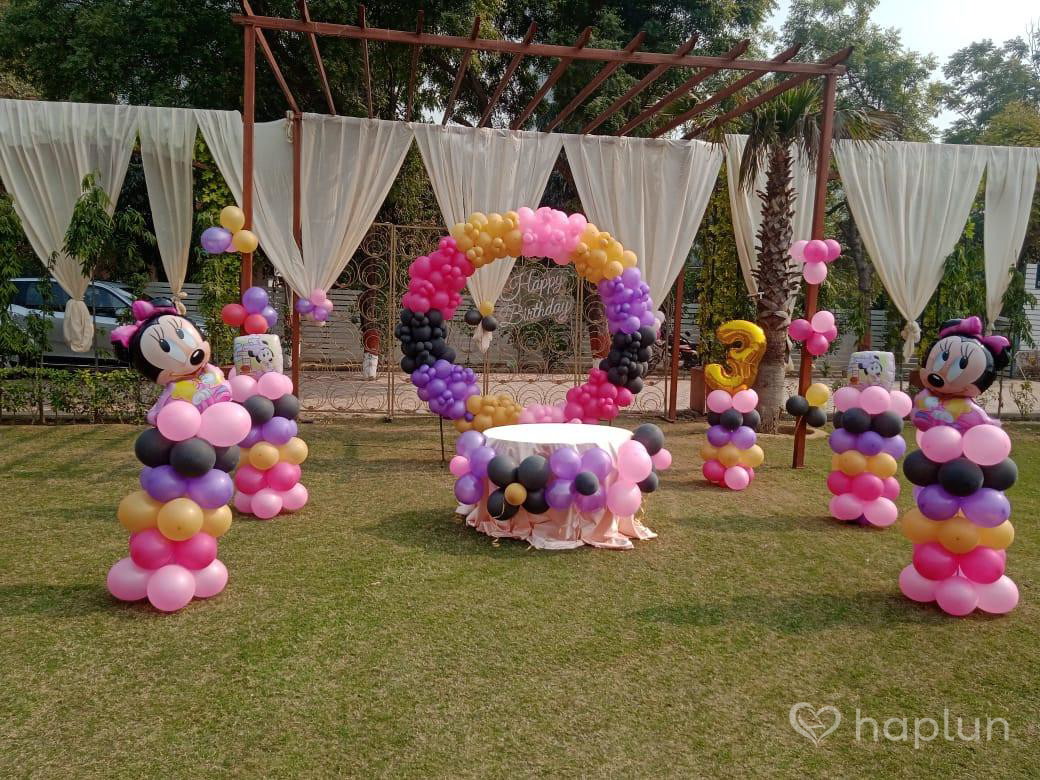 Minnie Mouse Ring Decoration