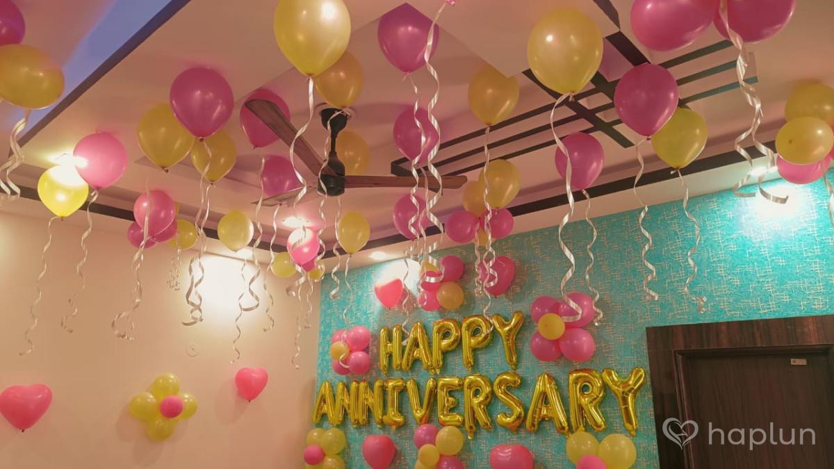 Anniversary Surprise Decoration