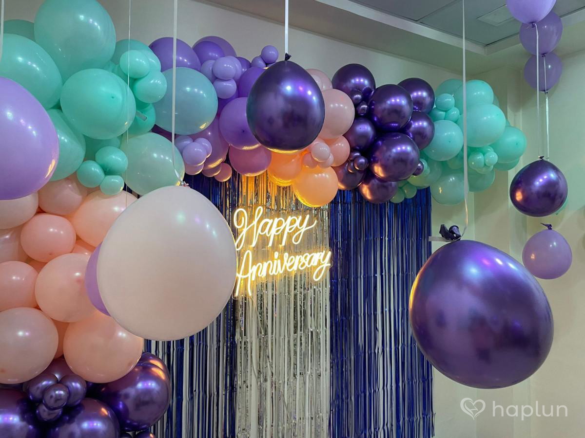 happy anniversary decor