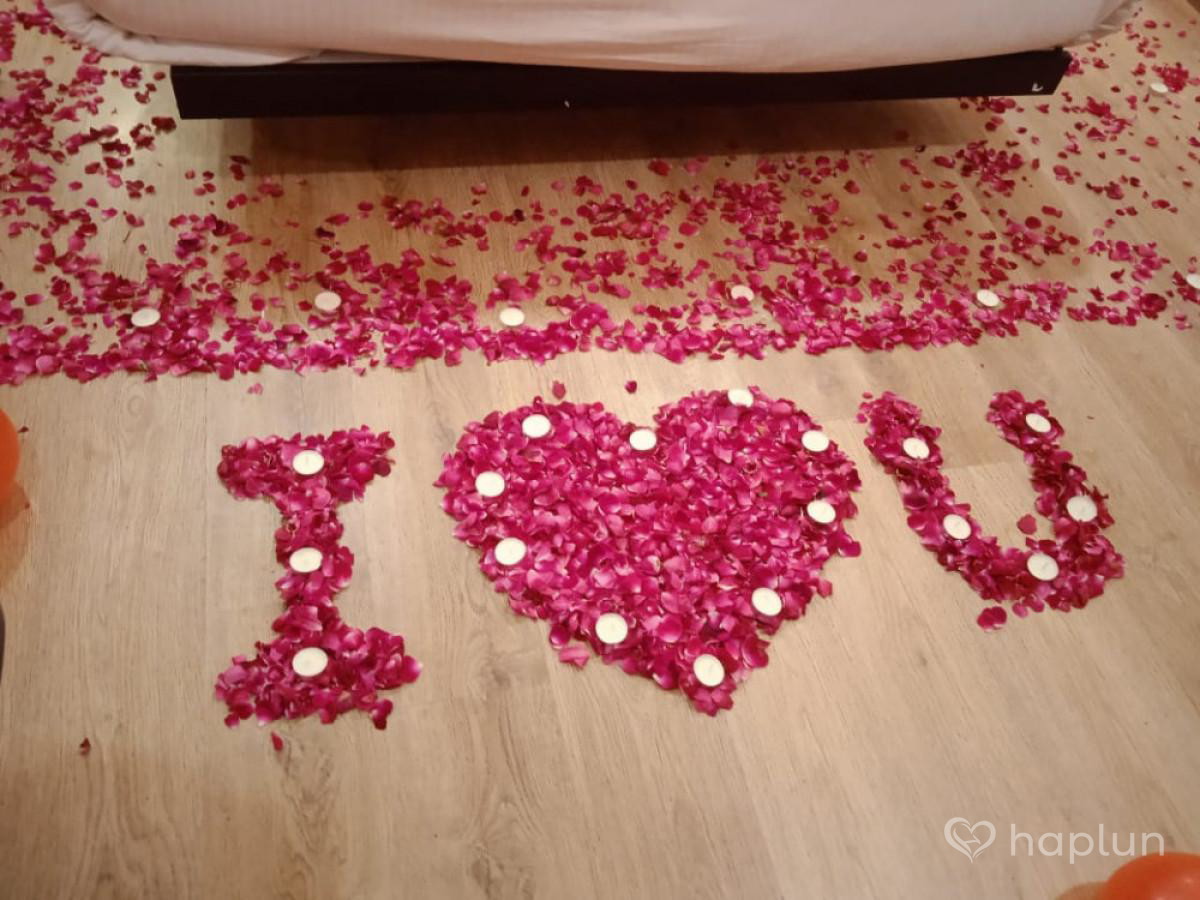 Valentine Balloon Decoration at Home with rose petals