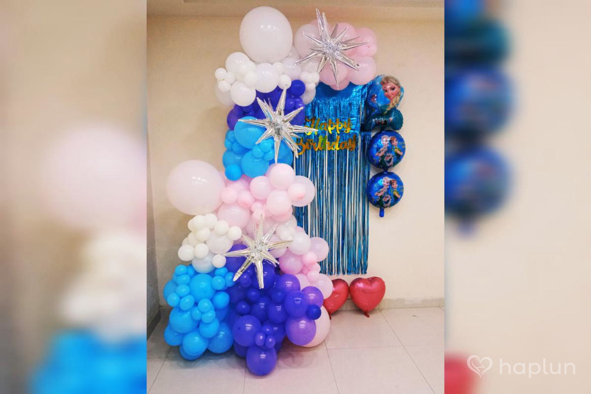 Disney Frozen theme decoration