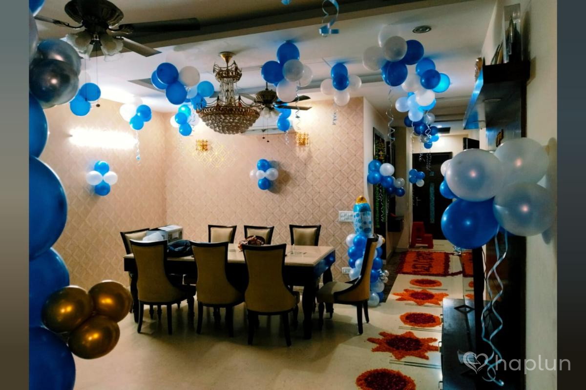 Royal Baby Boy Welcome Decor