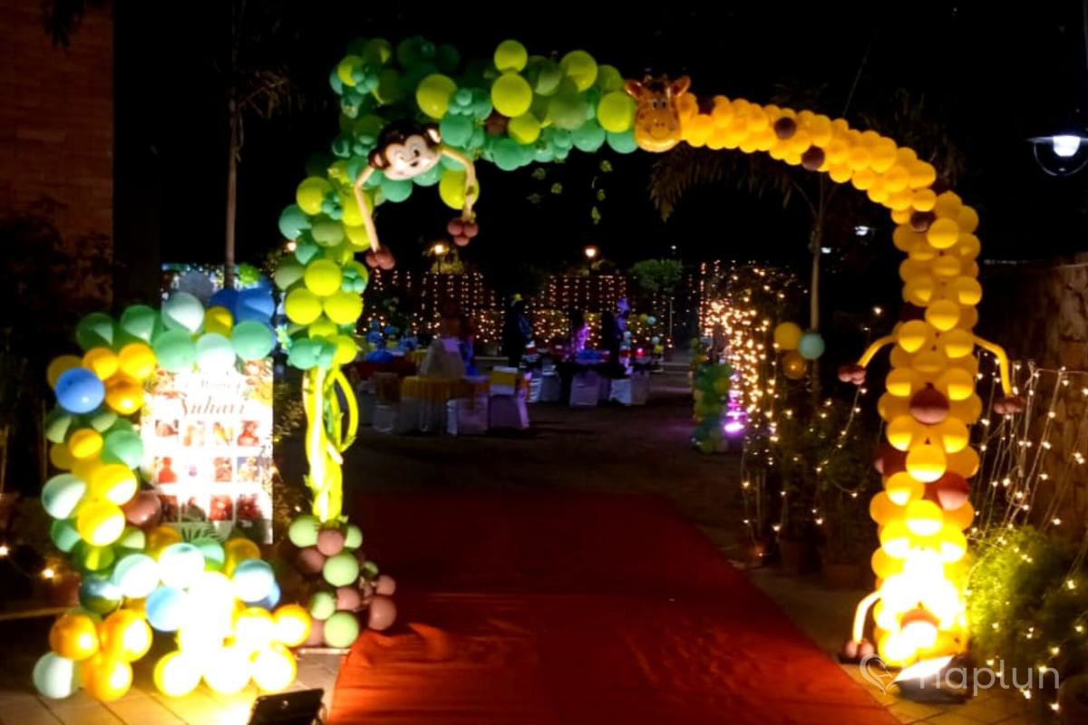 Animal Theme Decoration