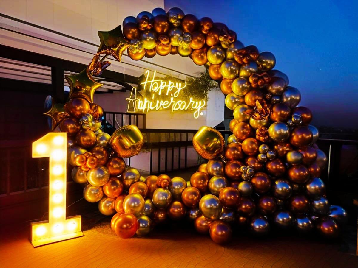 First Anniversary Ring Decor for Surprise
