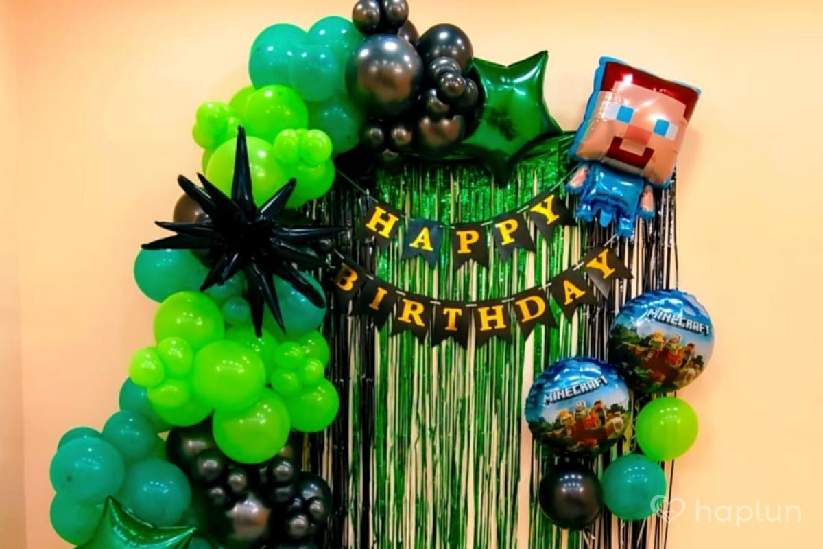 Minecraft Balloon Birthday Decoration