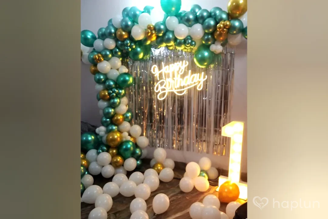 Splendid Birthday Surprise Decoration