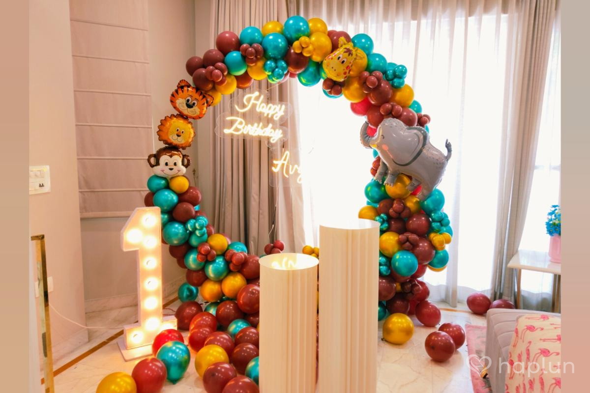 Jungle Theme Ring Decoration