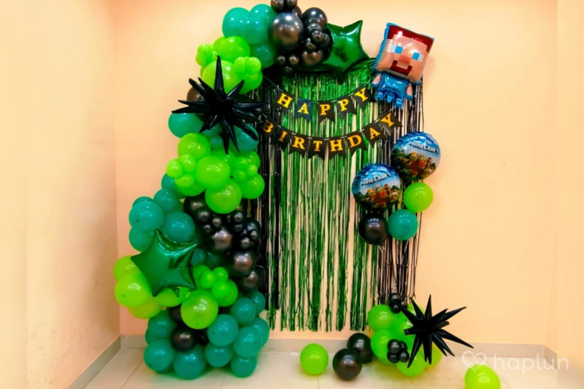 Minecraft Kids Birthday Decoration