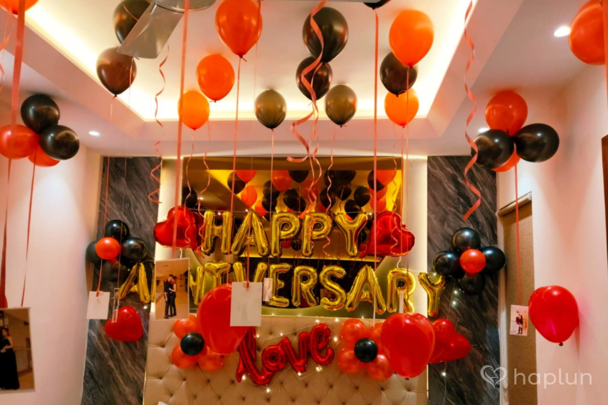Surprise Anniversary Love Decor