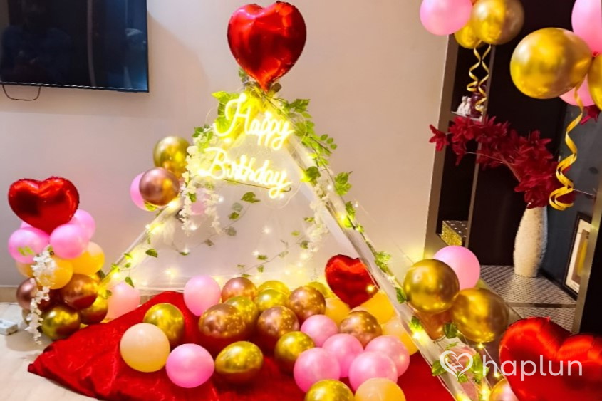 Romantic Canopy Room Decoration
