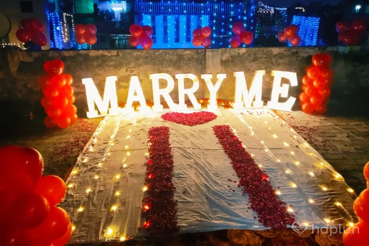Romantic Marry Me Surprise Decor
