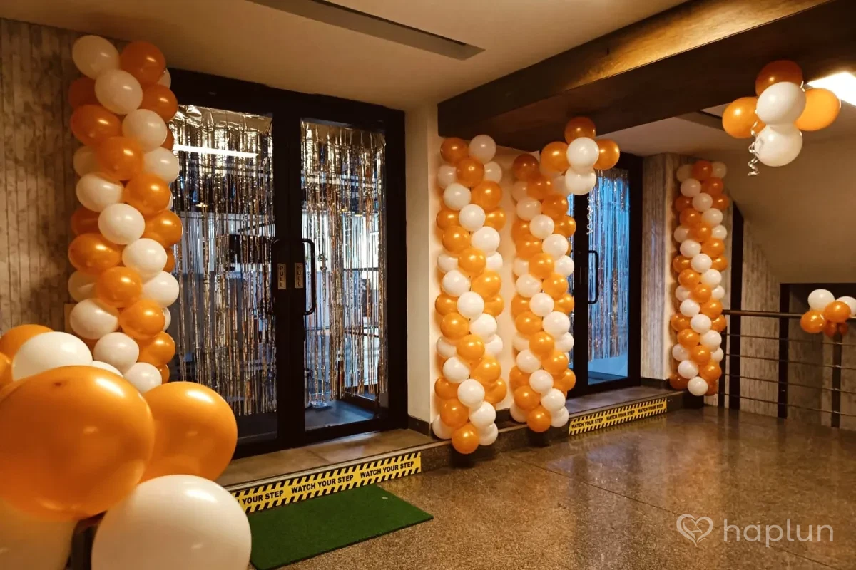 Elegant Office Decoration