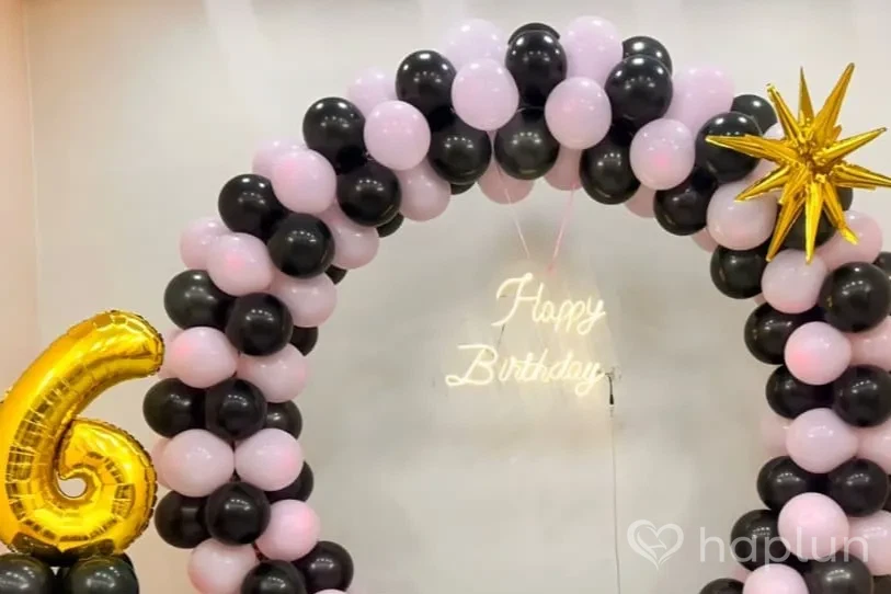 Birthday Ring Decor