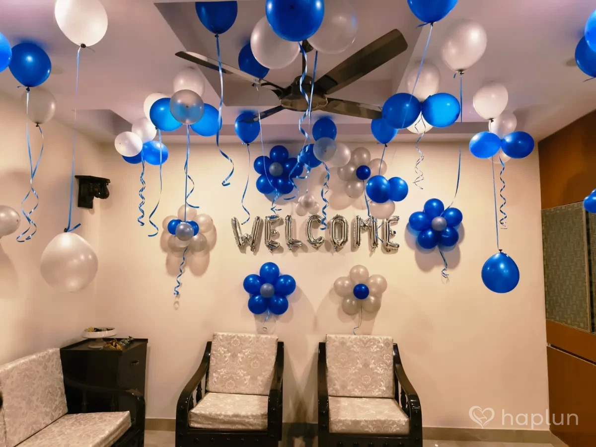 Simple Welcome Baby Decor