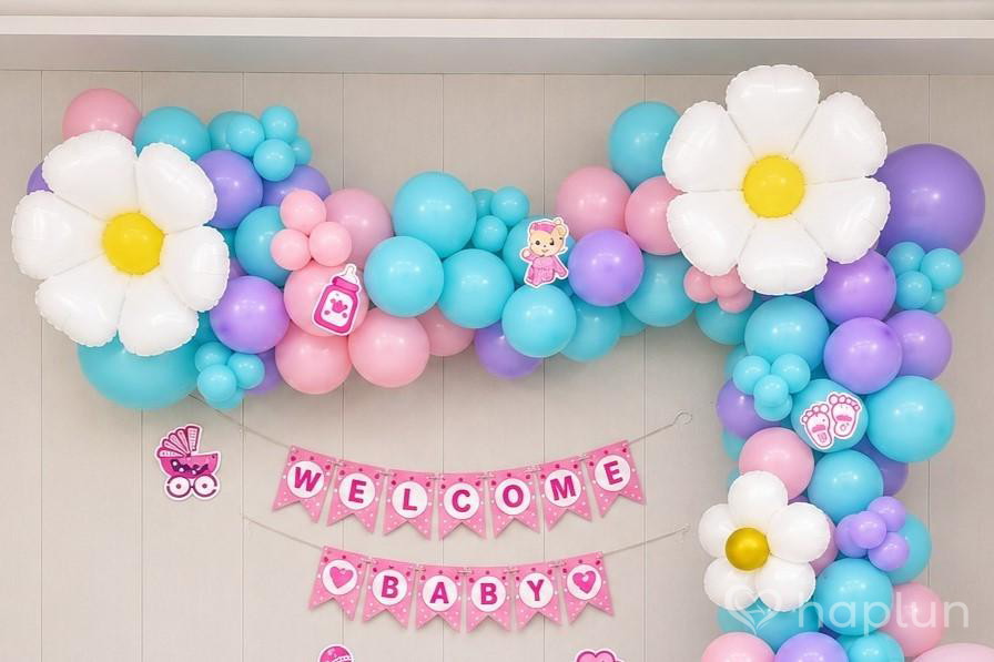 Floral Welcome Balloon Decor