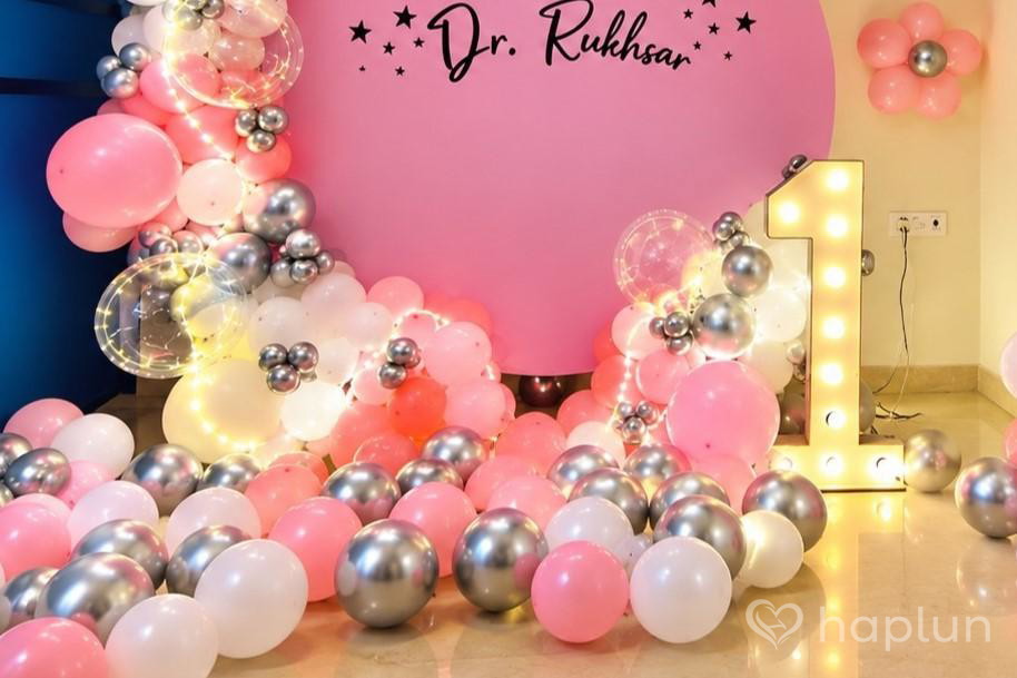 Ring Anniversary Decor